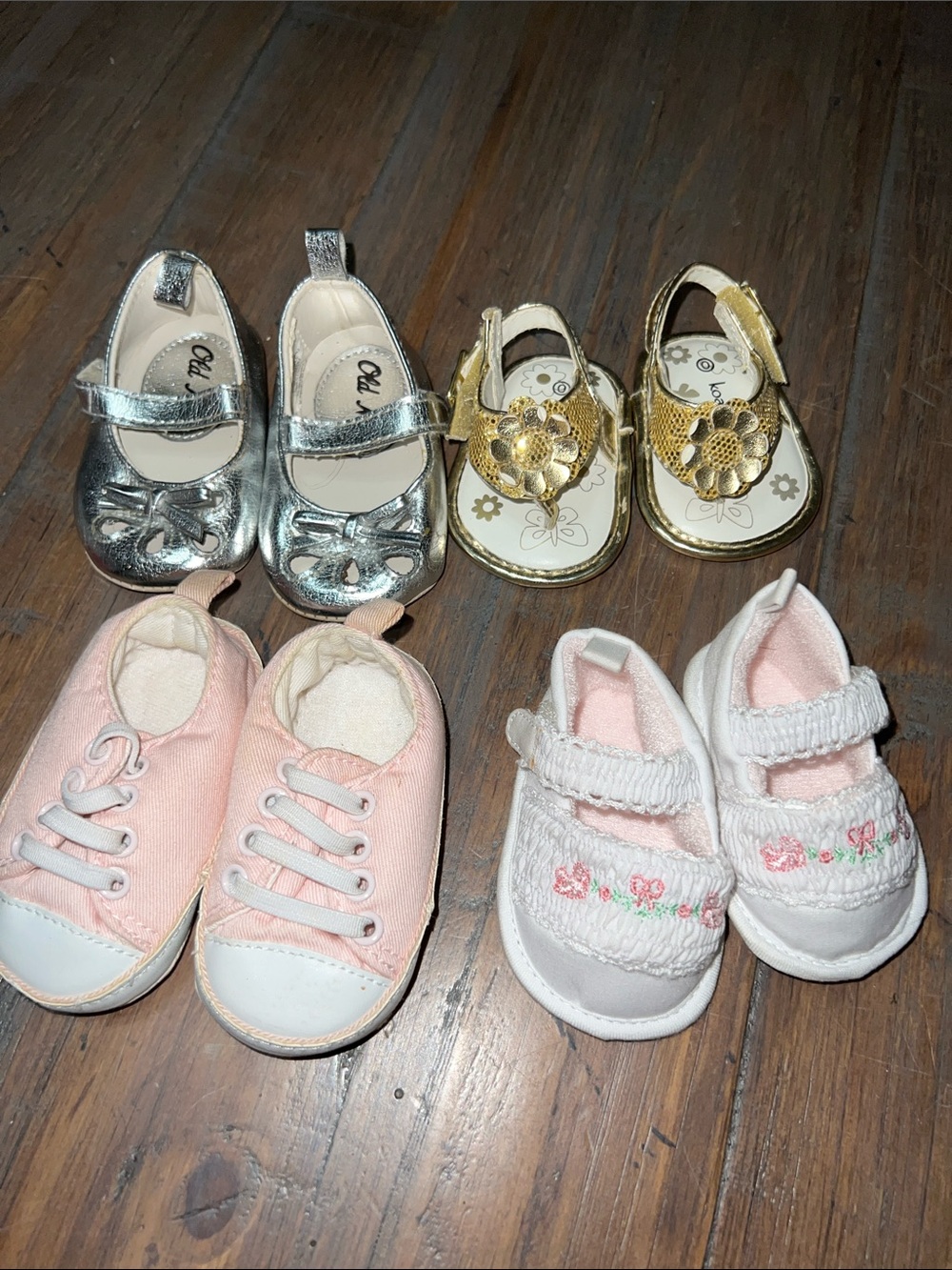 Bundle of newborn baby girl shoes and sandals. All size zero/one. - Picture 2 of 2